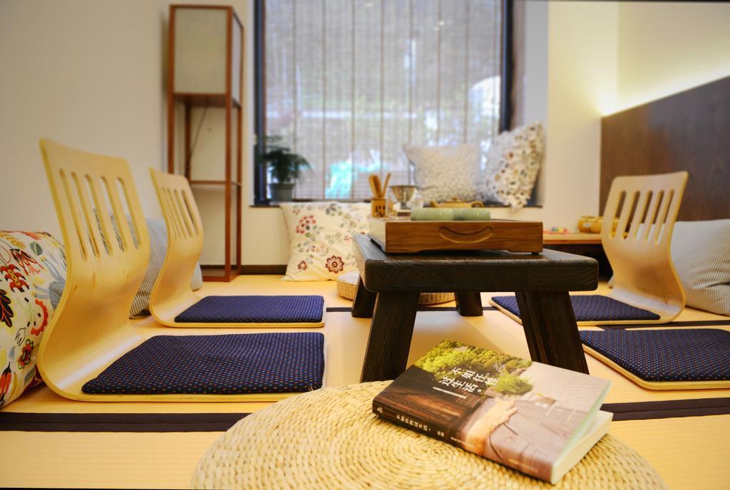 Hangzhou Puyu Travelling With Hotel Bagian luar foto