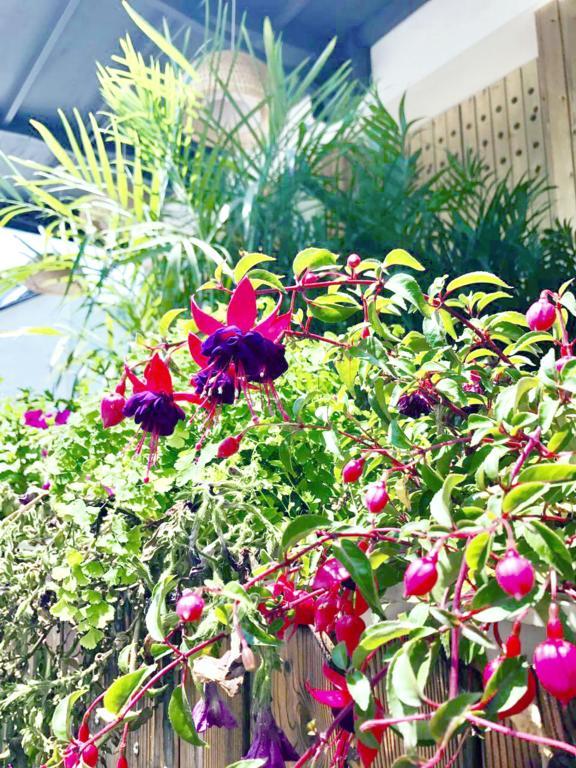 Hangzhou Puyu Travelling With Hotel Bagian luar foto