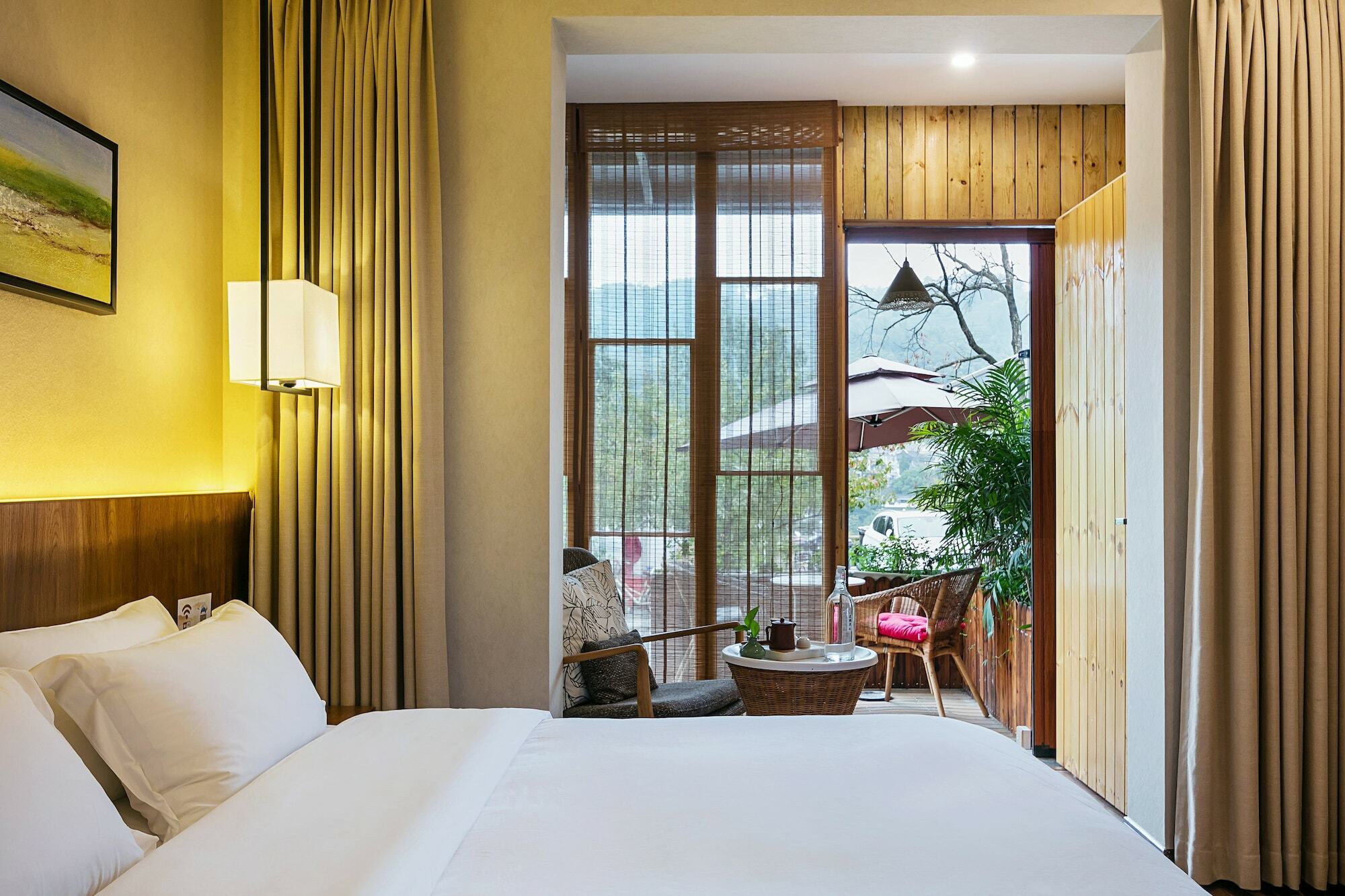 Hangzhou Puyu Travelling With Hotel Bagian luar foto